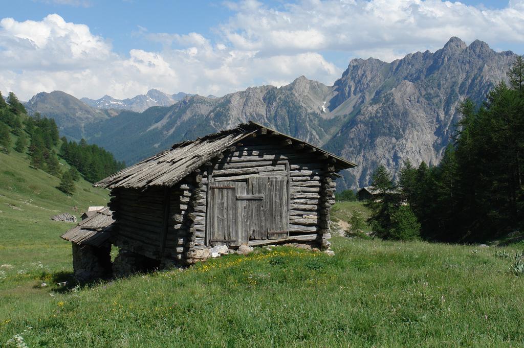 Le Relais Des Vaudois Freissinieres Bagian luar foto