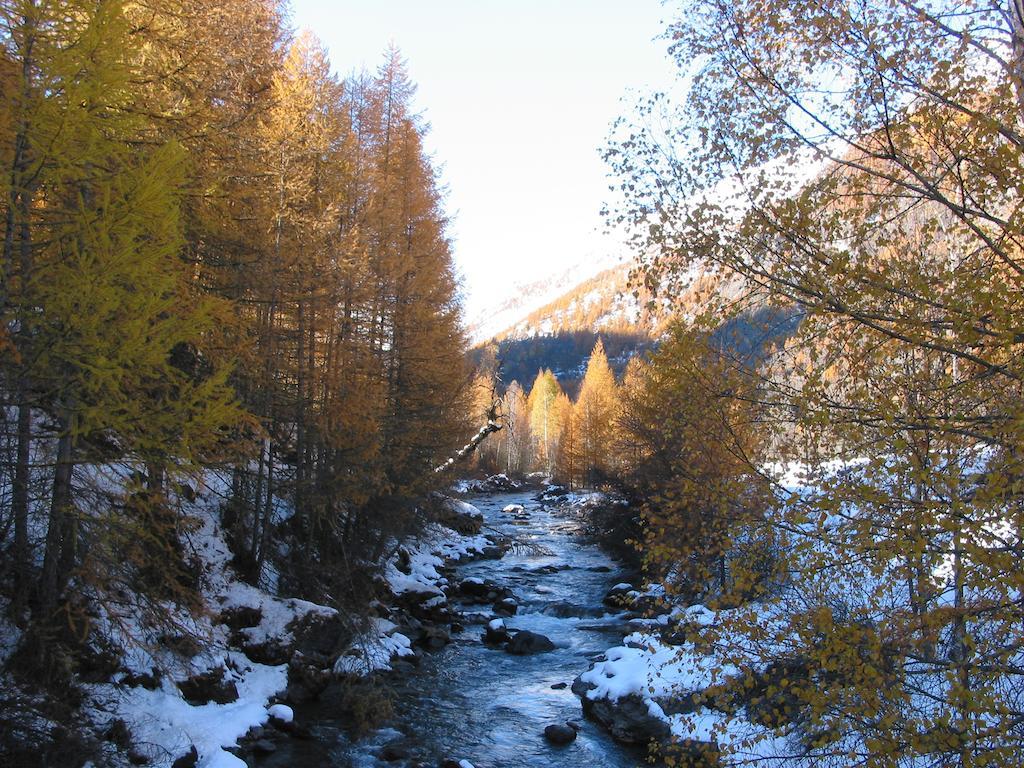Le Relais Des Vaudois Freissinieres Bagian luar foto