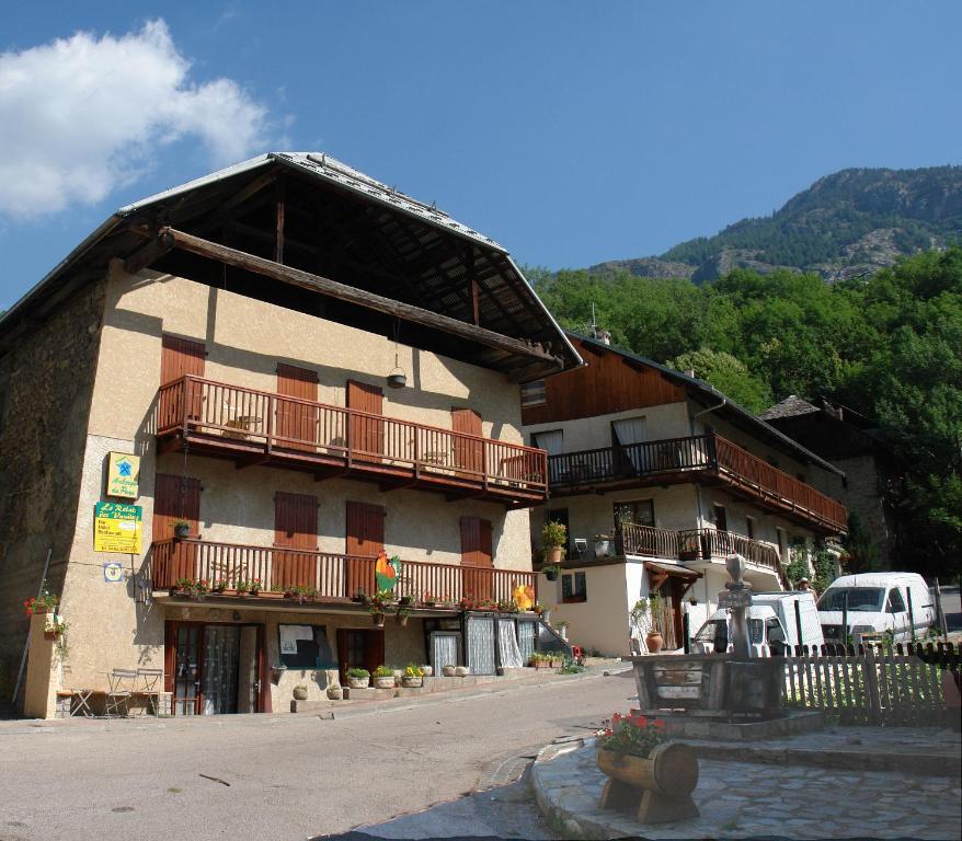 Le Relais Des Vaudois Freissinieres Bagian luar foto