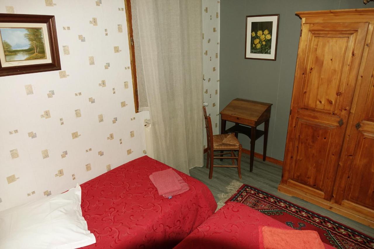 Le Relais Des Vaudois Freissinieres Bagian luar foto